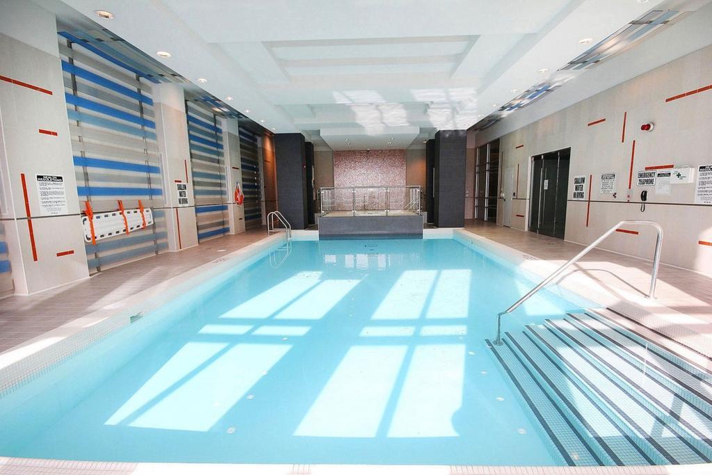 Napa Furnished Rental Apartments Square One Mississauga Bagian luar foto
