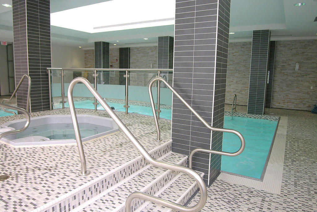 Napa Furnished Rental Apartments Square One Mississauga Bagian luar foto